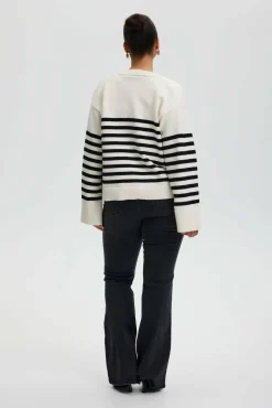 Emblagz Cardigan